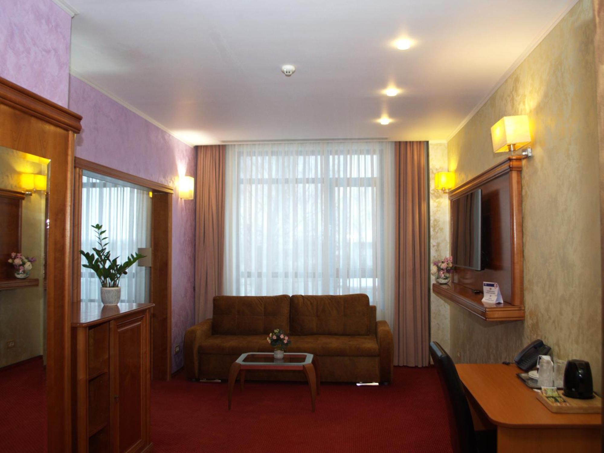 Hotel Emd Bacău Habitación foto